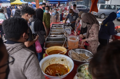 Domestic trade ministry teams up with ReMeal to reduce food waste at Ramadan bazaars