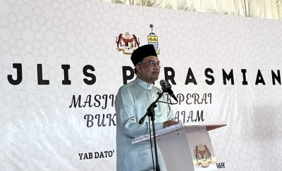 Anwar says mosques should promote unity, not hatred, calls for respect among communities