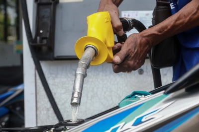 Diesel price in Peninsula Malaysia drops by three sen; RON97 and RON95 prices steady